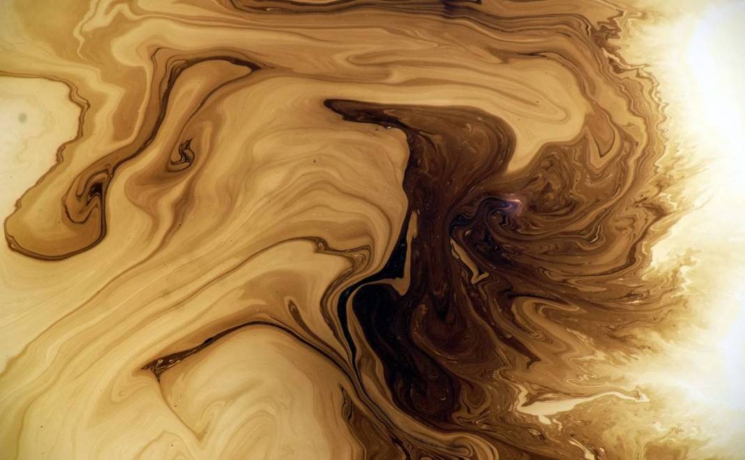 Kızılırmak'ta akaryakıt sızıntısı paniği! Yetkililer harekete geçti, kahreden görüntüler 1